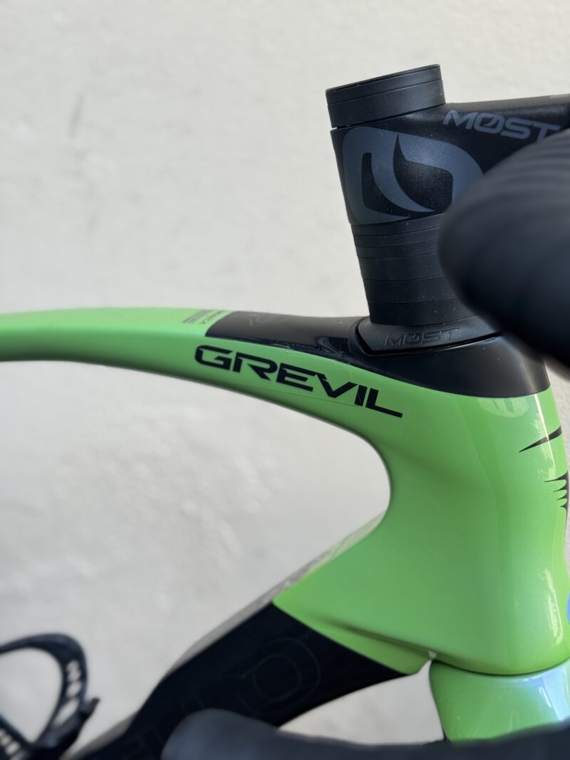Pinarello Grevil F Radiant Aura - Campagnolo EKAR