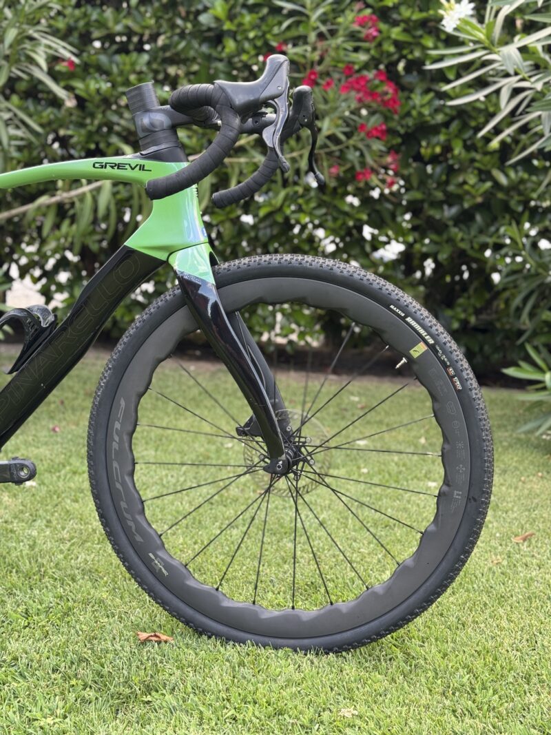 Pinarello Grevil F Radiant Aura - Campagnolo EKAR